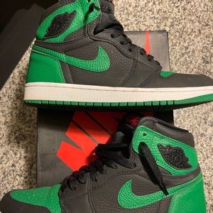 Pine green Air Jordan 1